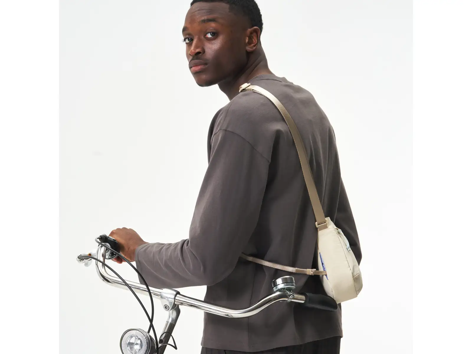 Aevor Easy Ride Pouch taška cez rameno Off-White