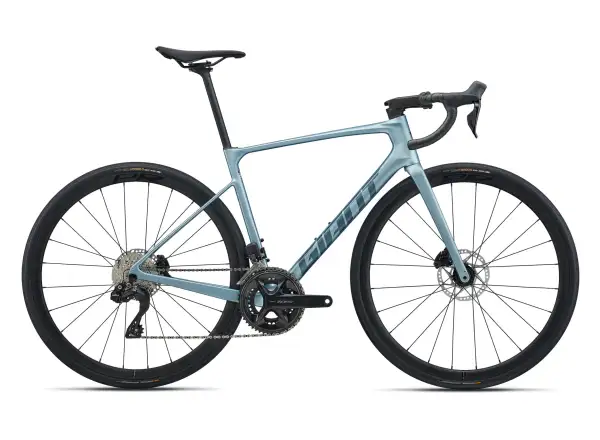 Giant Defy Advanced 1 cestný bicykel Cryo Silver