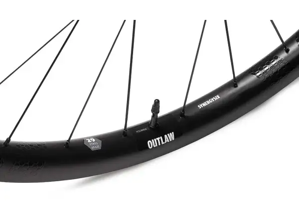 FFWD OUTLAW Carbon Boost 30 mm 29" vypletené kolesá MattBlack