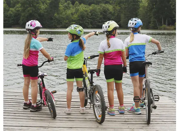 Detské šortky Etape Junior black/pink