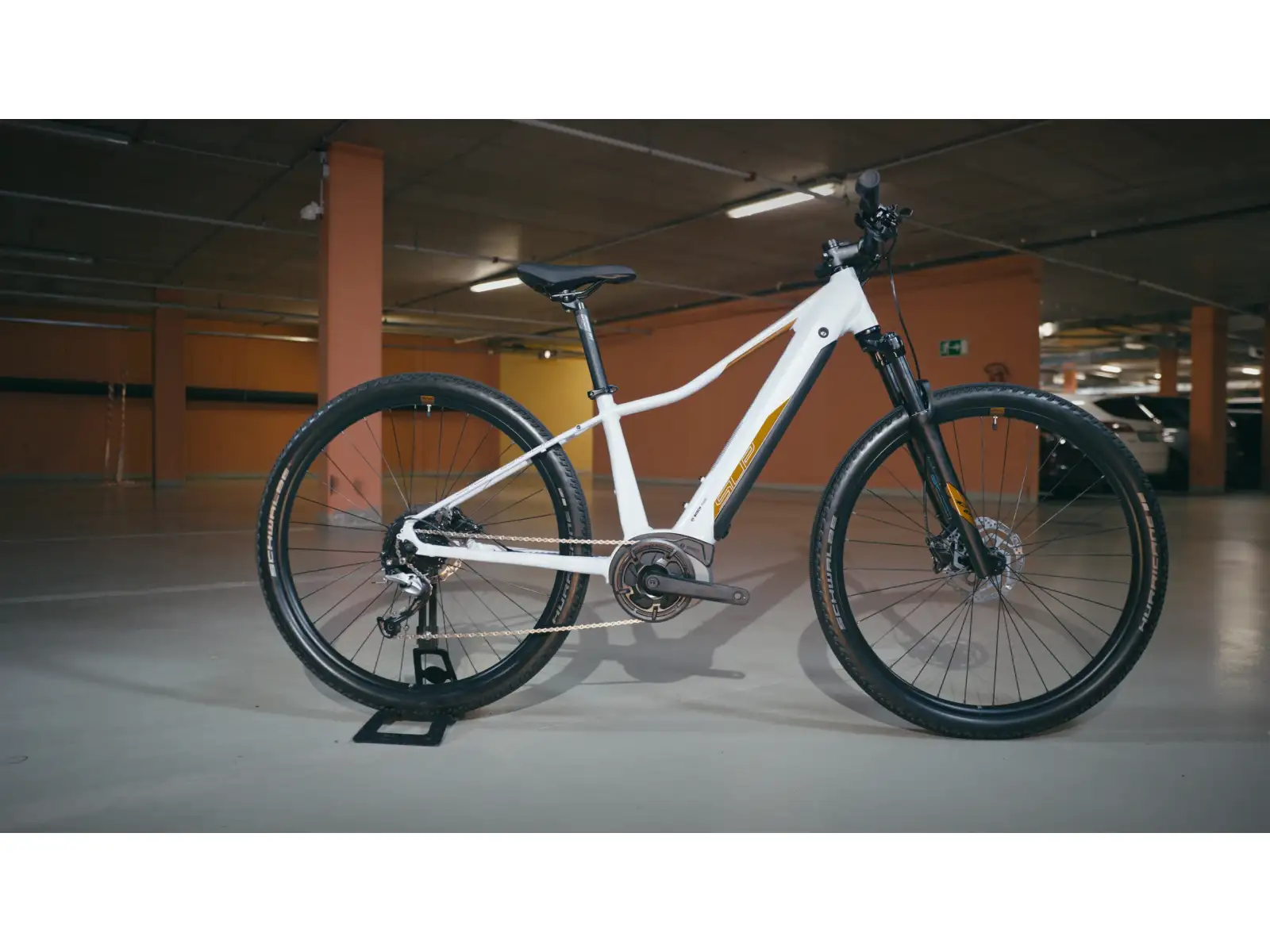 Superior eXC 7019 WB horský elektrobicykel Gloss White/Copper