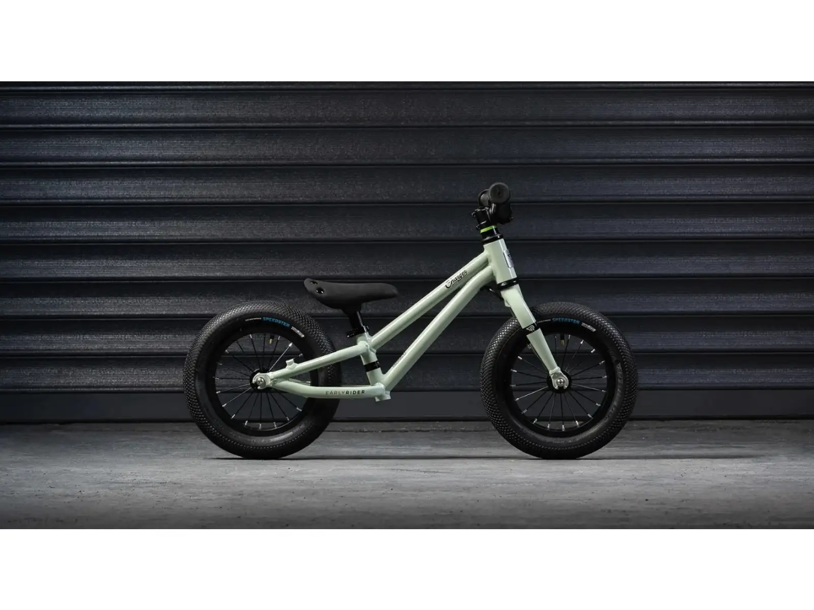 Early Rider Charger 12 detské odrážadlo Sage Green