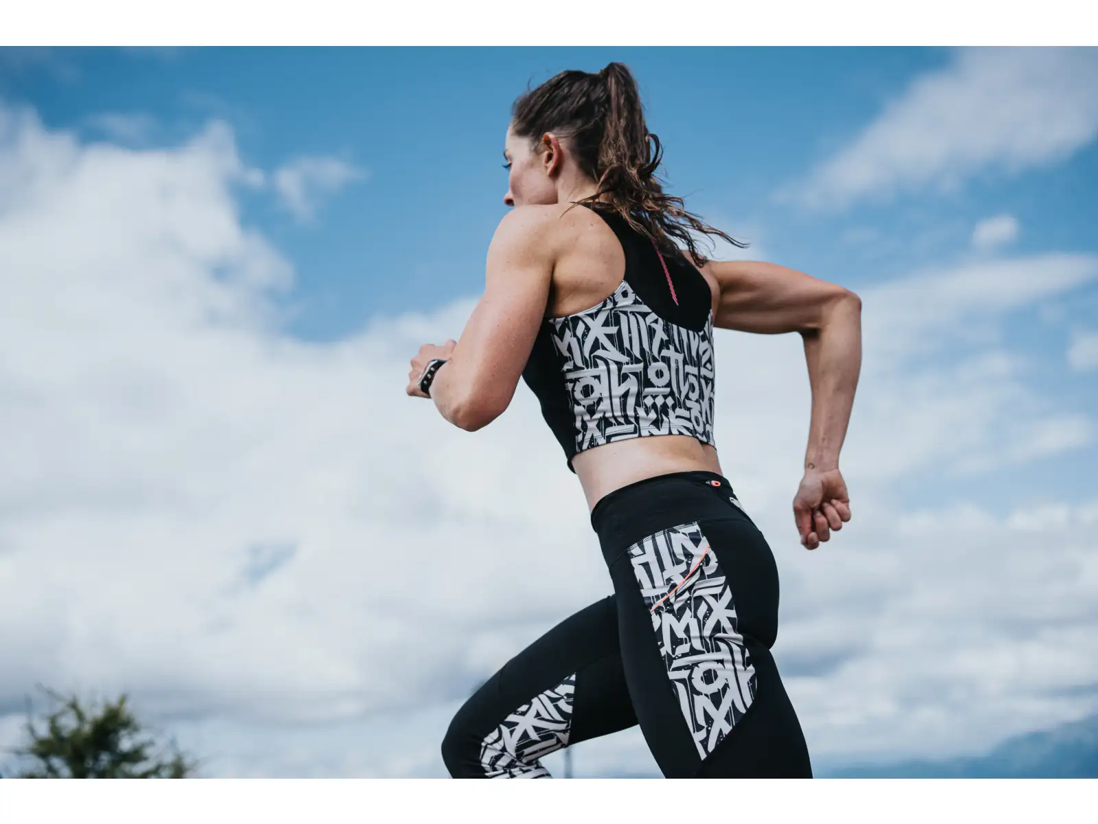 Dynafit Trail Crop Top dámske tričko bez rukávov Black Out
