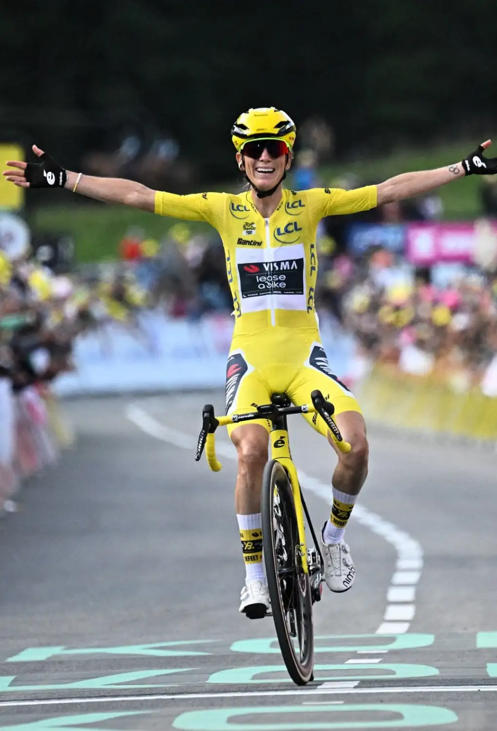 História napísaná nažlto: Pauline FerrandPrévot vyhrala Tour de France Femmes 2025