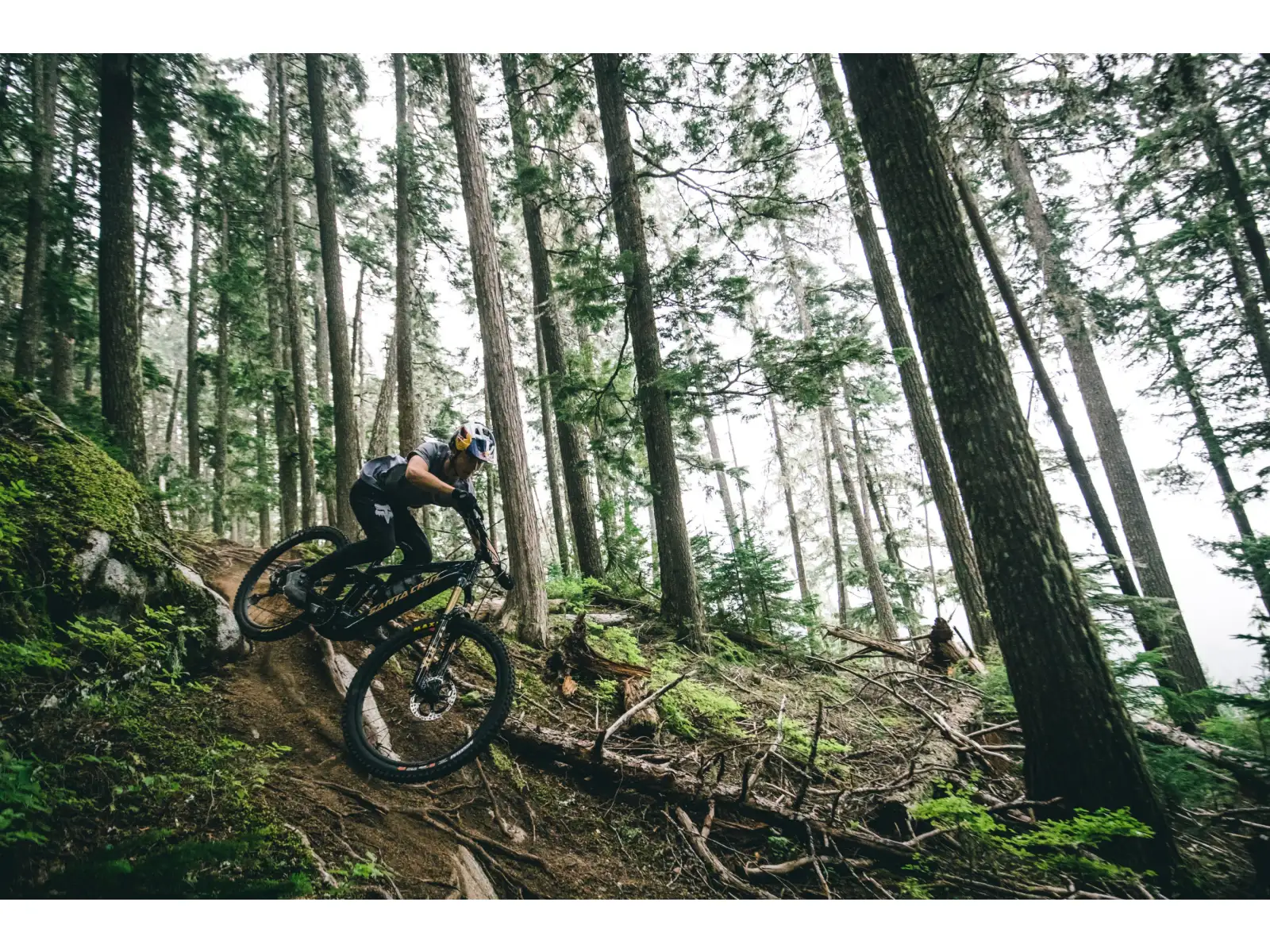 Santa Cruz Vala 1 CC MX 27 XX AXS Lite RSV CH elektrobicykel Matte Carbon