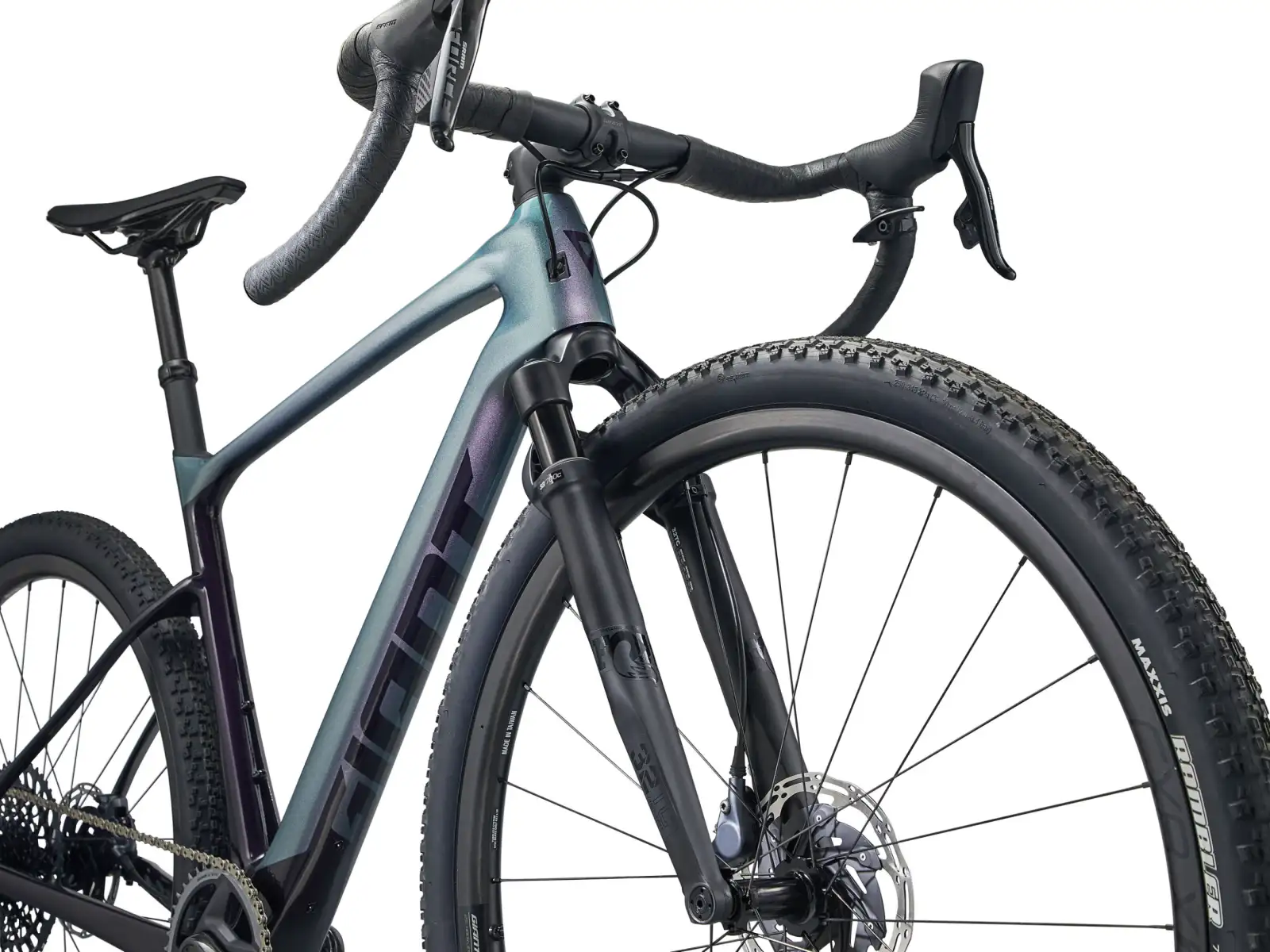 Giant Revolt X Advanced Pro 0 gravel bicykel Airglow Black Currant