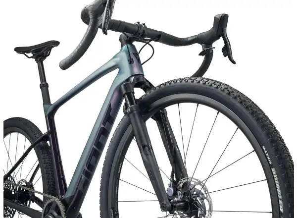 Giant Revolt X Advanced Pro 0 gravel bicykel Airglow Black Currant