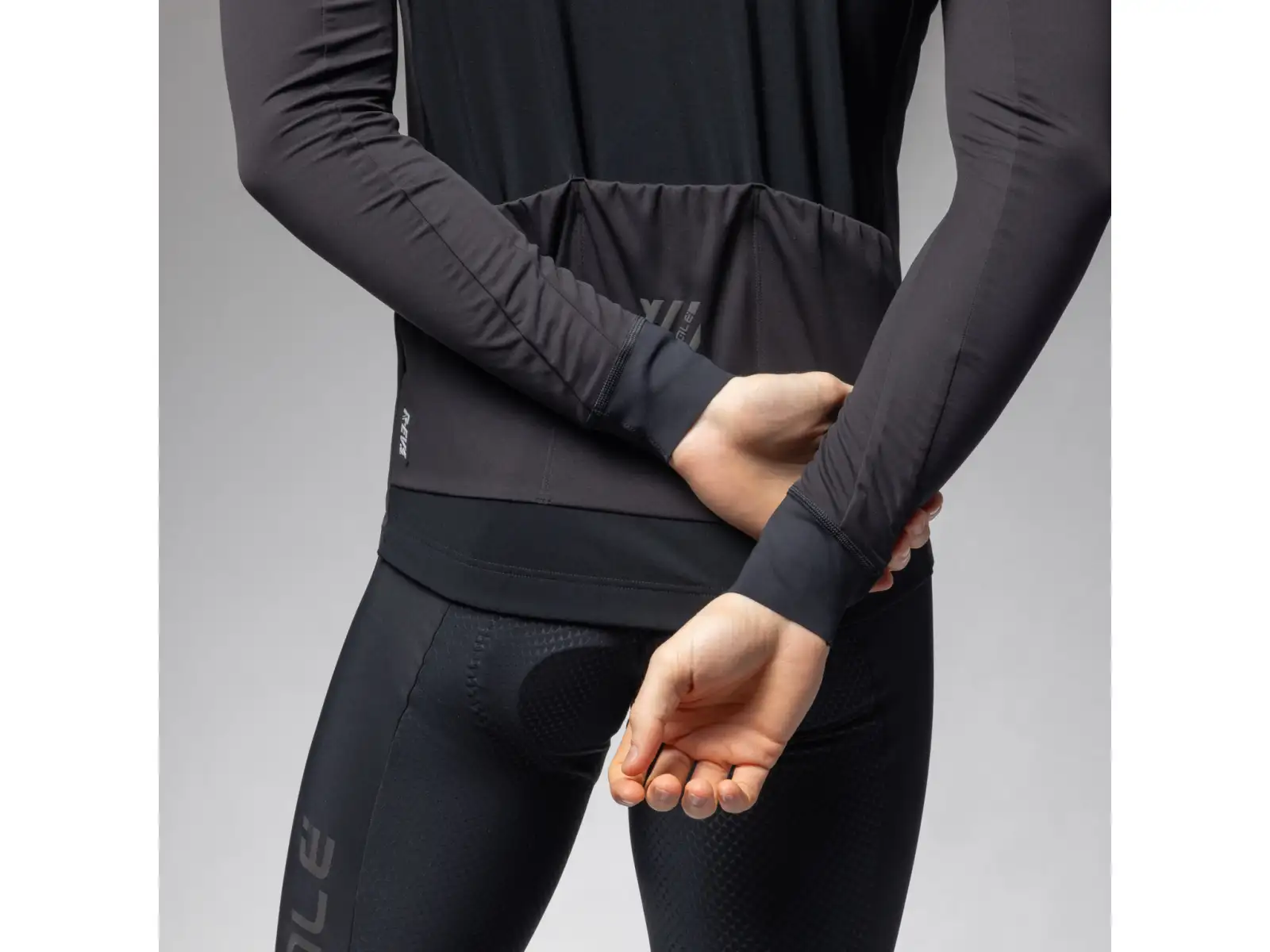 Alé R-EV1 Defence 2.0 pánska cyklistická bunda Black