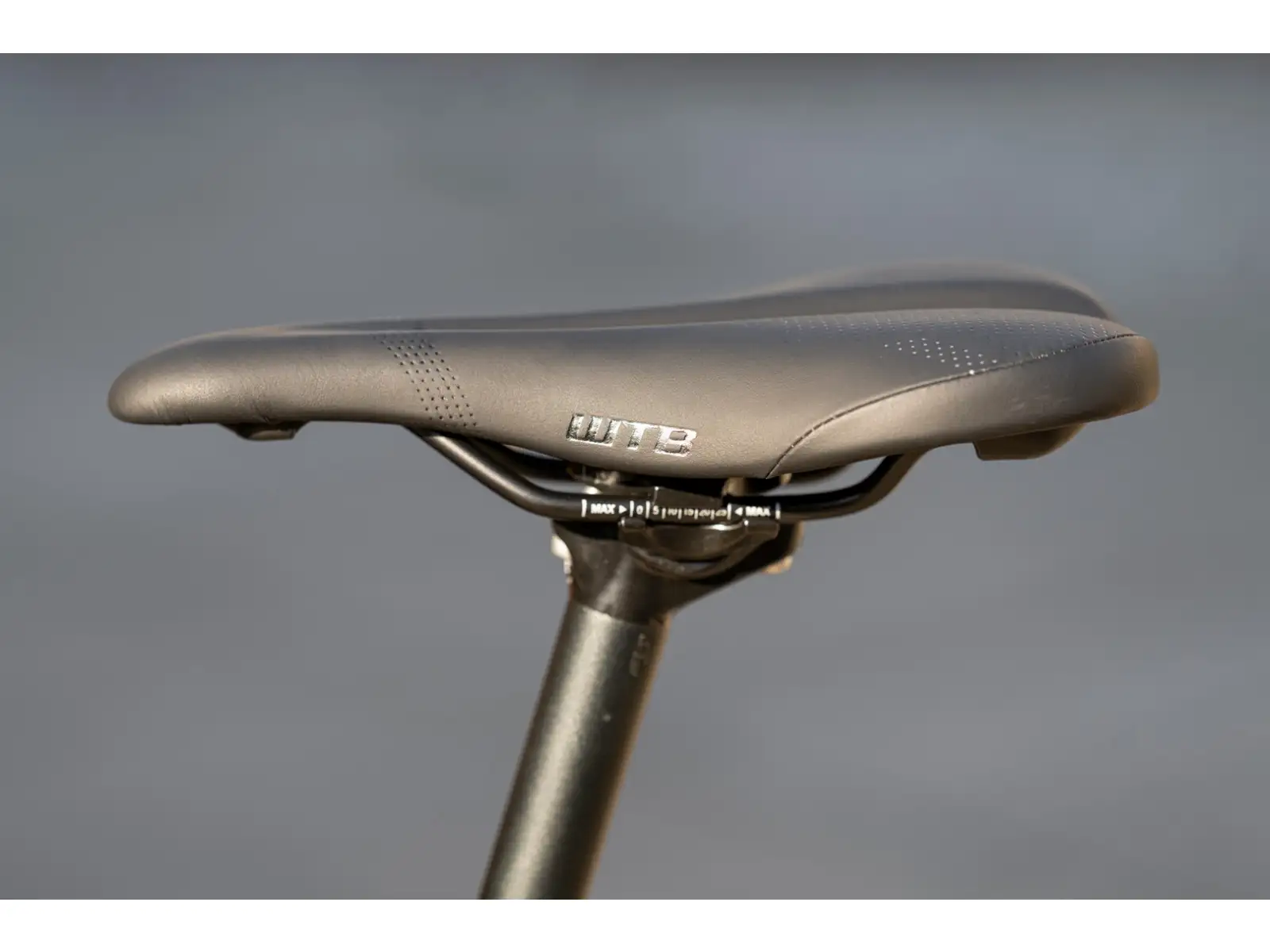 Rock Machine Gravelride 200 gravel kolo Gloss Black/Sand