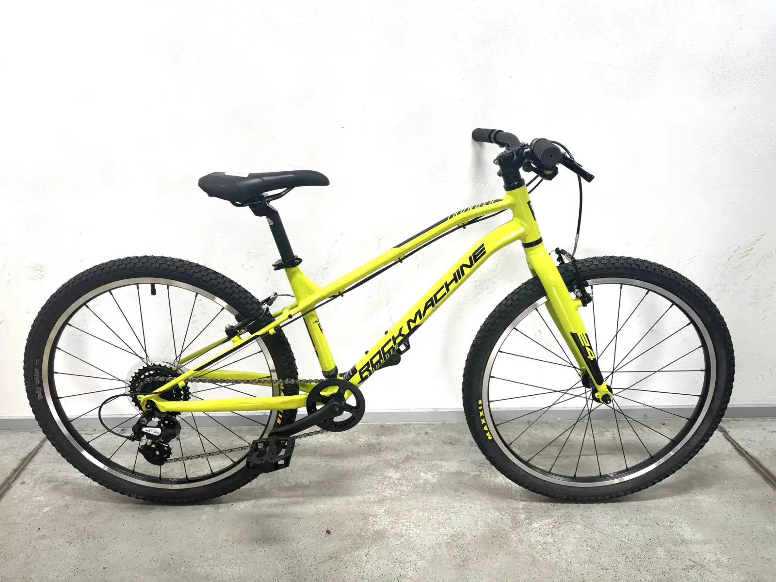 Rock Machine Thunder 24 detský bicykel yellow/black VZORKA