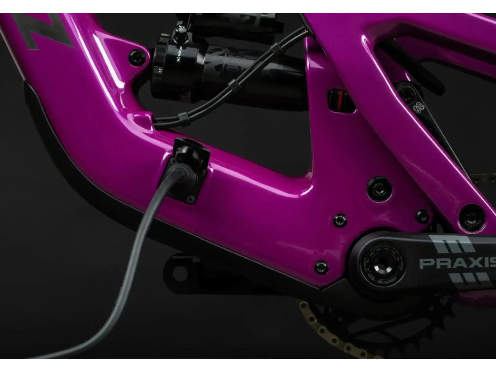 Santa Cruz Heckler SL 1 C R celoodpružený elektrobicykel Gloss Magenta