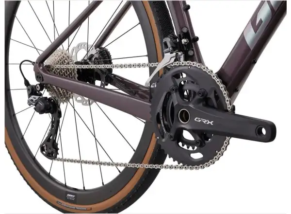 Giant Revolt Advanced 0 gravel bike charcoal plum