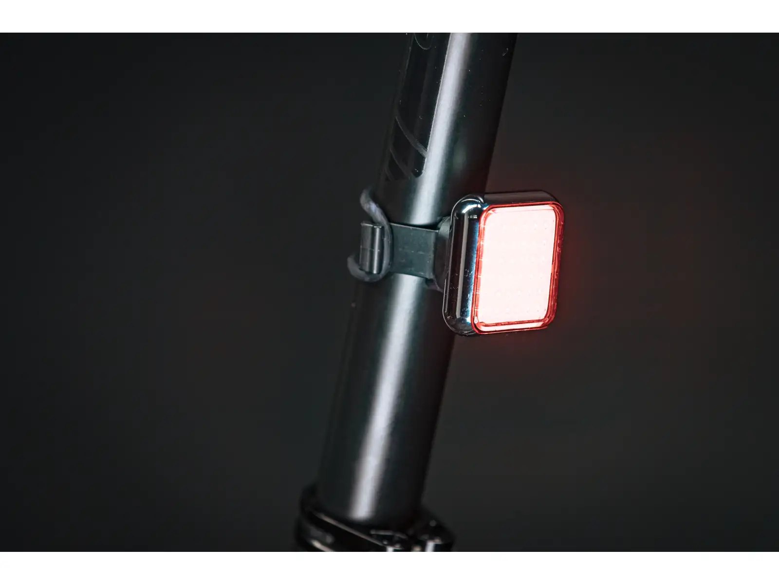 One Bikeparts R.Light 70 svetlo black/grey