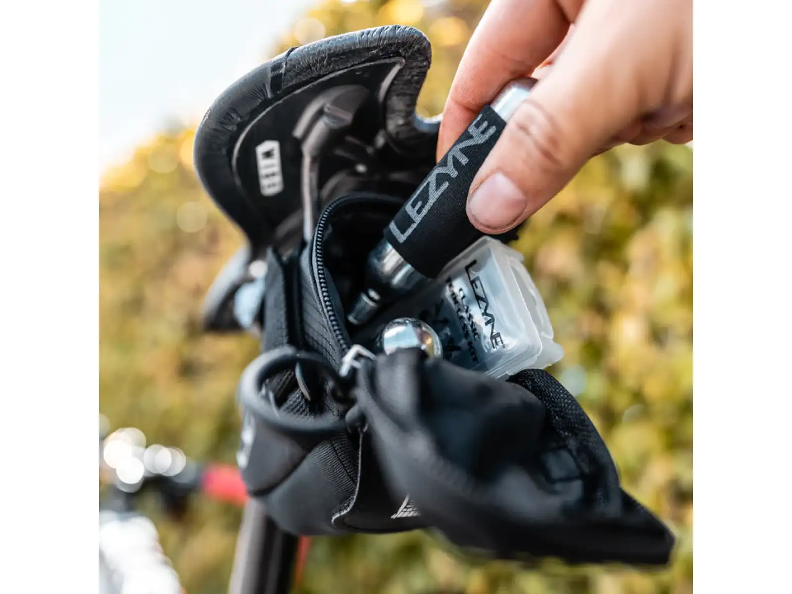 Lezyne M-Caddy Tubeless Kit súprava náradia black