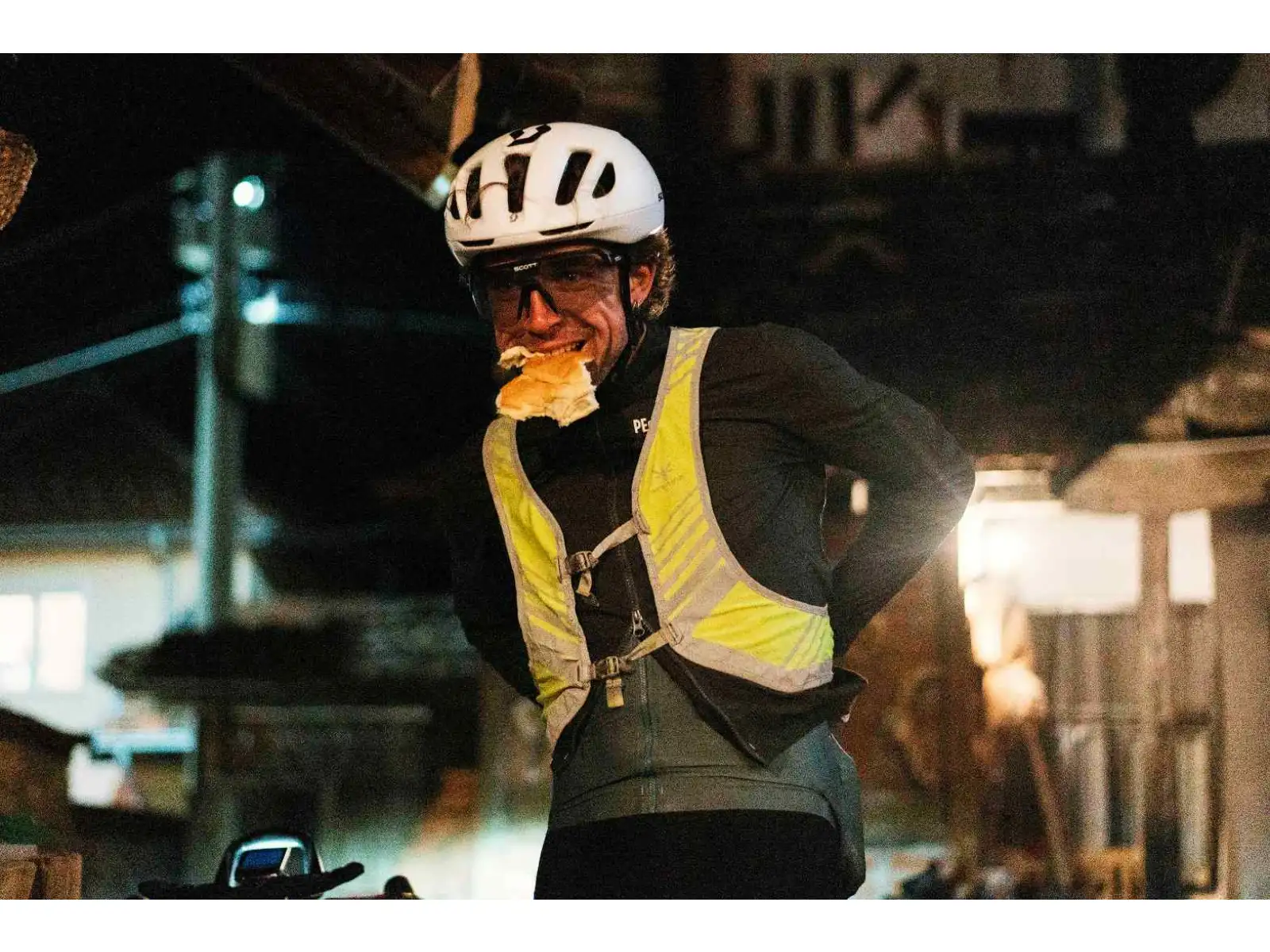 Apidura Packable Visibility Vest vesta