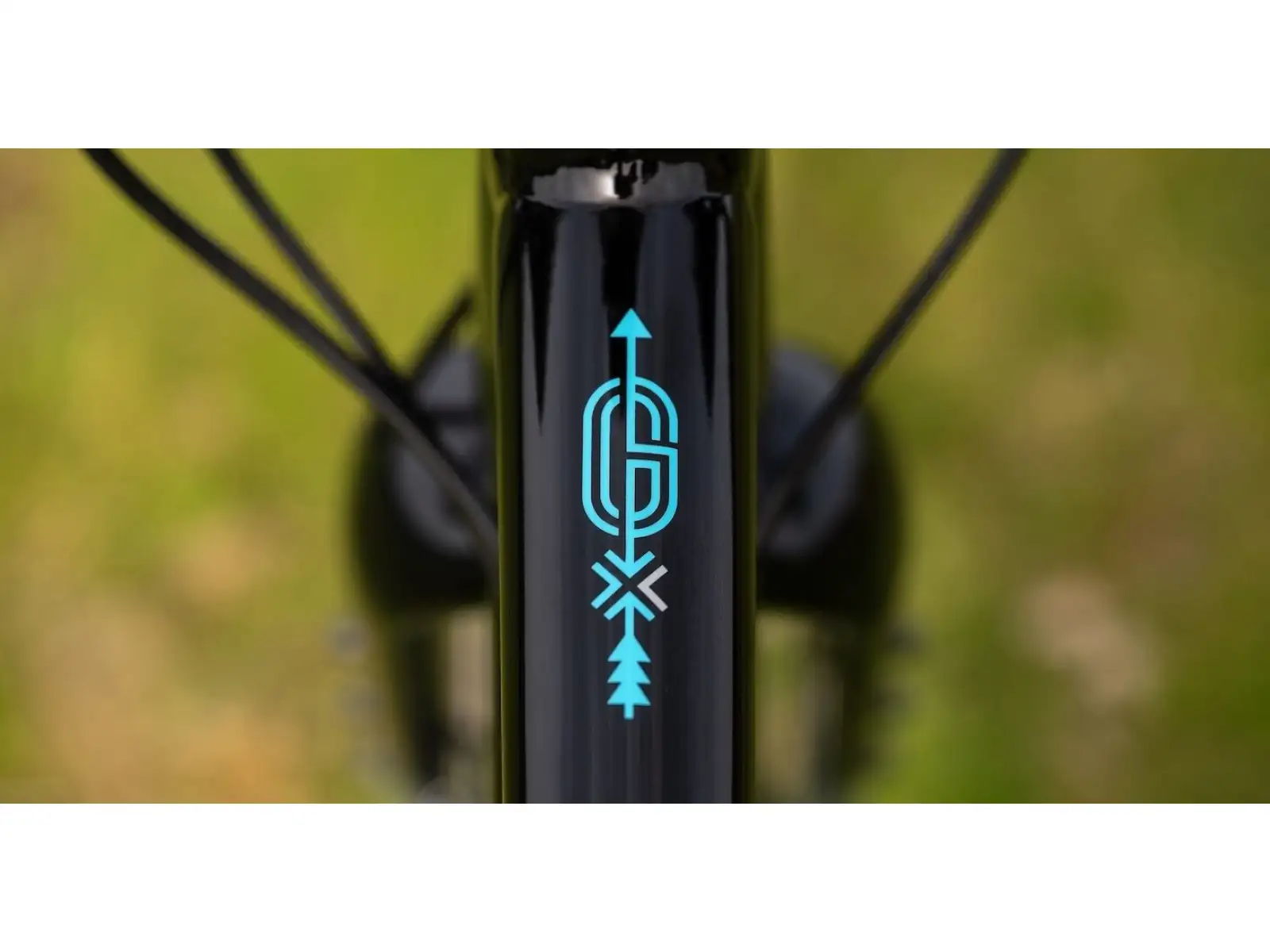 Štrkovací bicykel Marin Gestalt XR Gloss Black/Gray/Blue