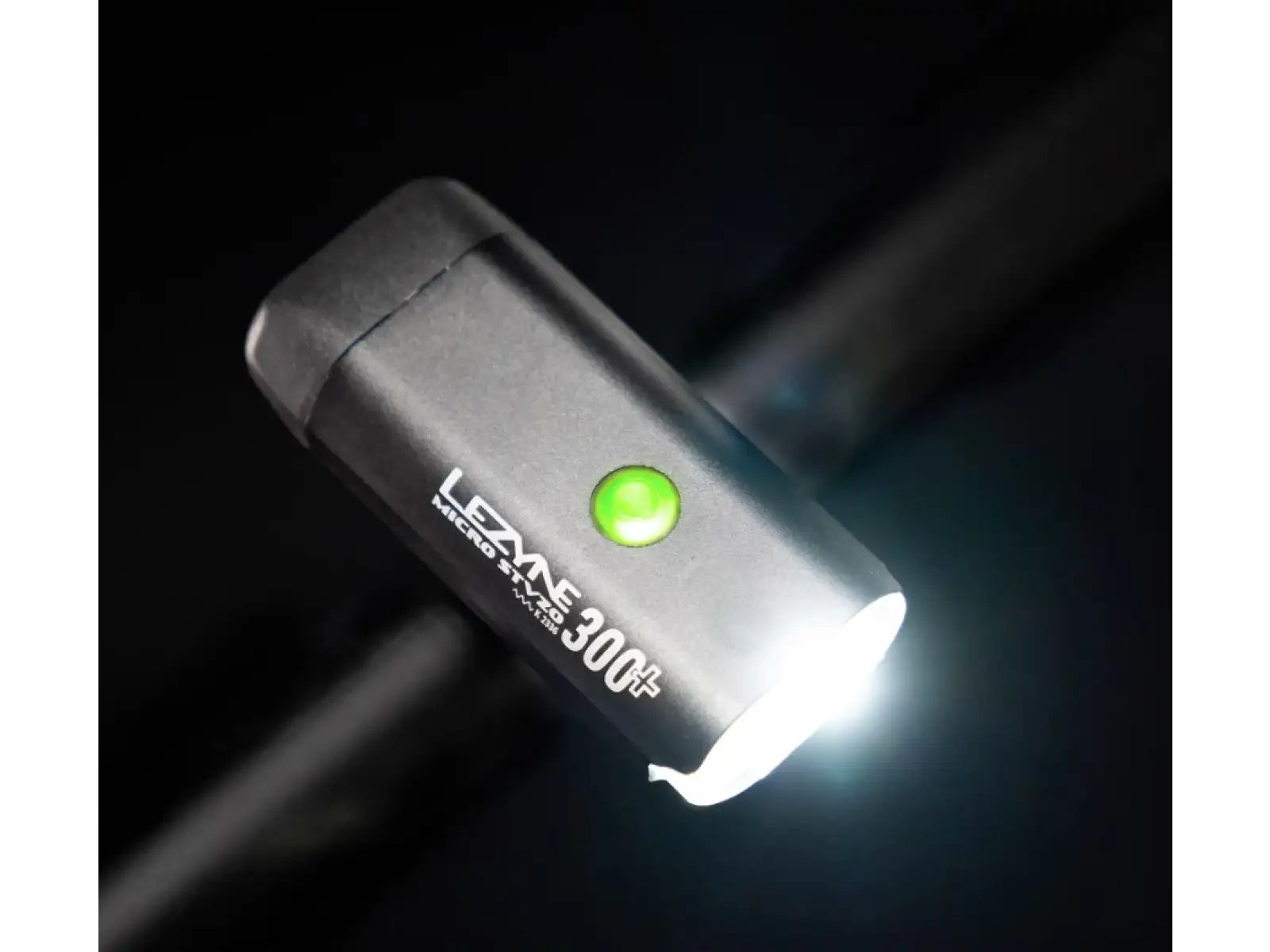 Lezyne Micro StVZO 300+ predné svetlo Front Satin black