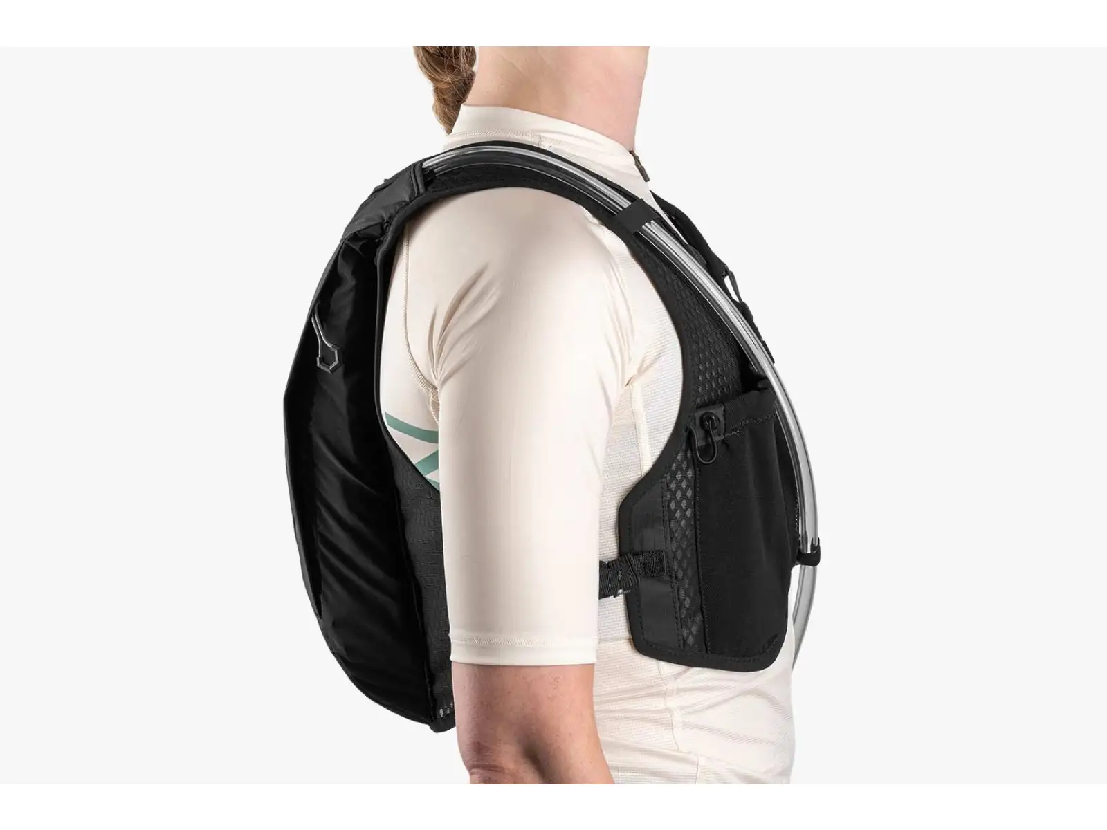 Apidura Racing Hydration cyklistická vesta 2 l čierna