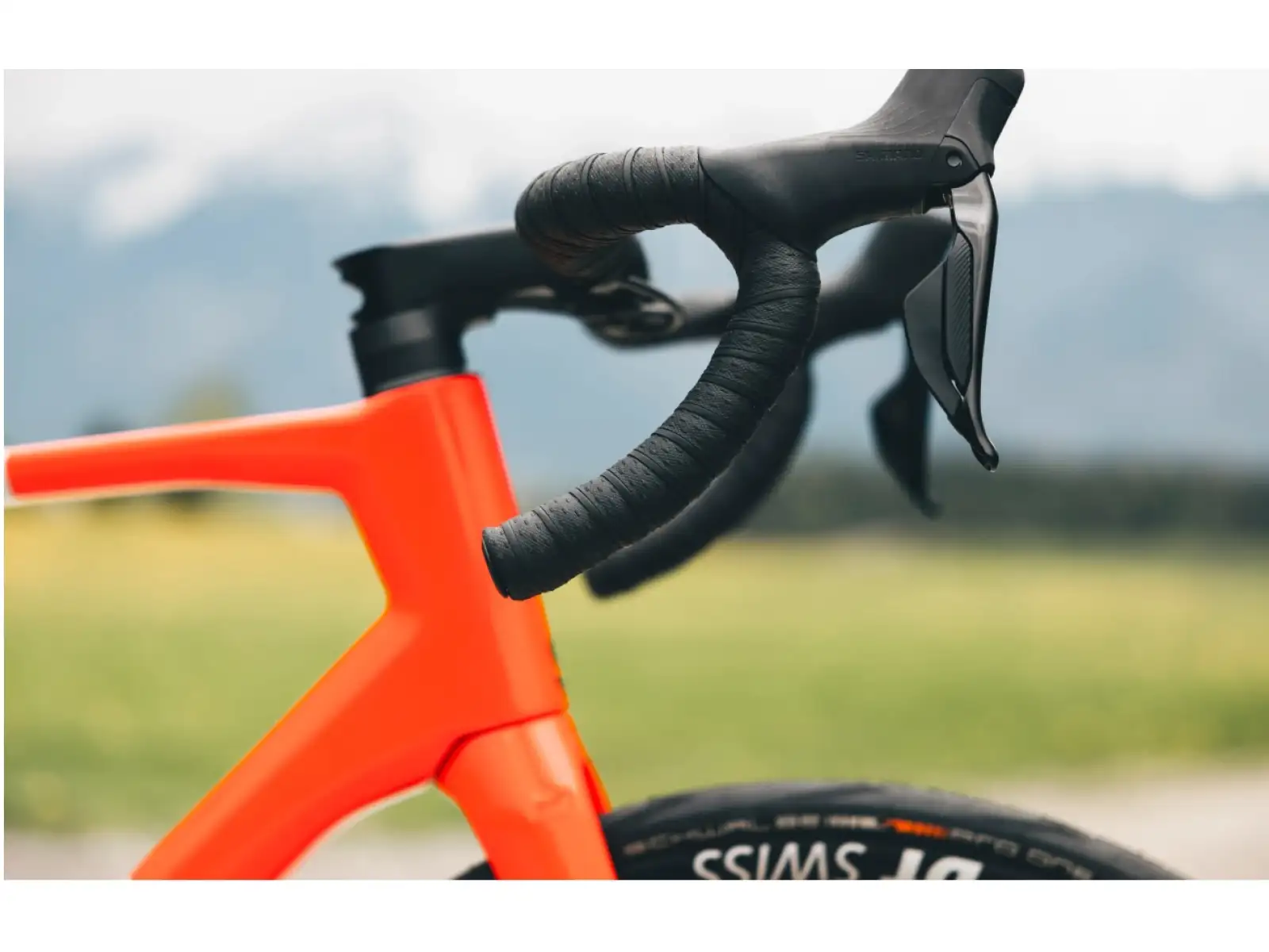 Superior X-Road 9.5 GF lesklá šedá / oranžová červená